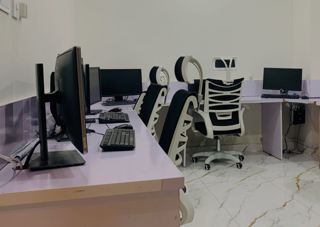 office internal image for 4 persons